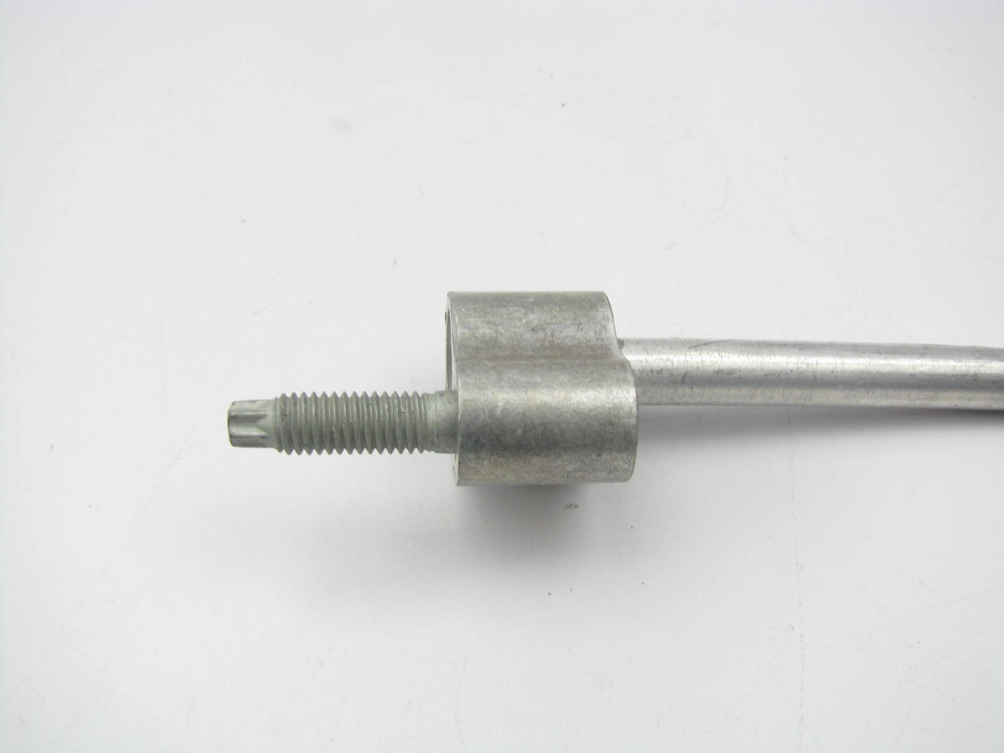 NEW - OUT OF BOX - OEM Ford F75H-19D603-HC A/C Refrigerant Liquid Hose Tube Line