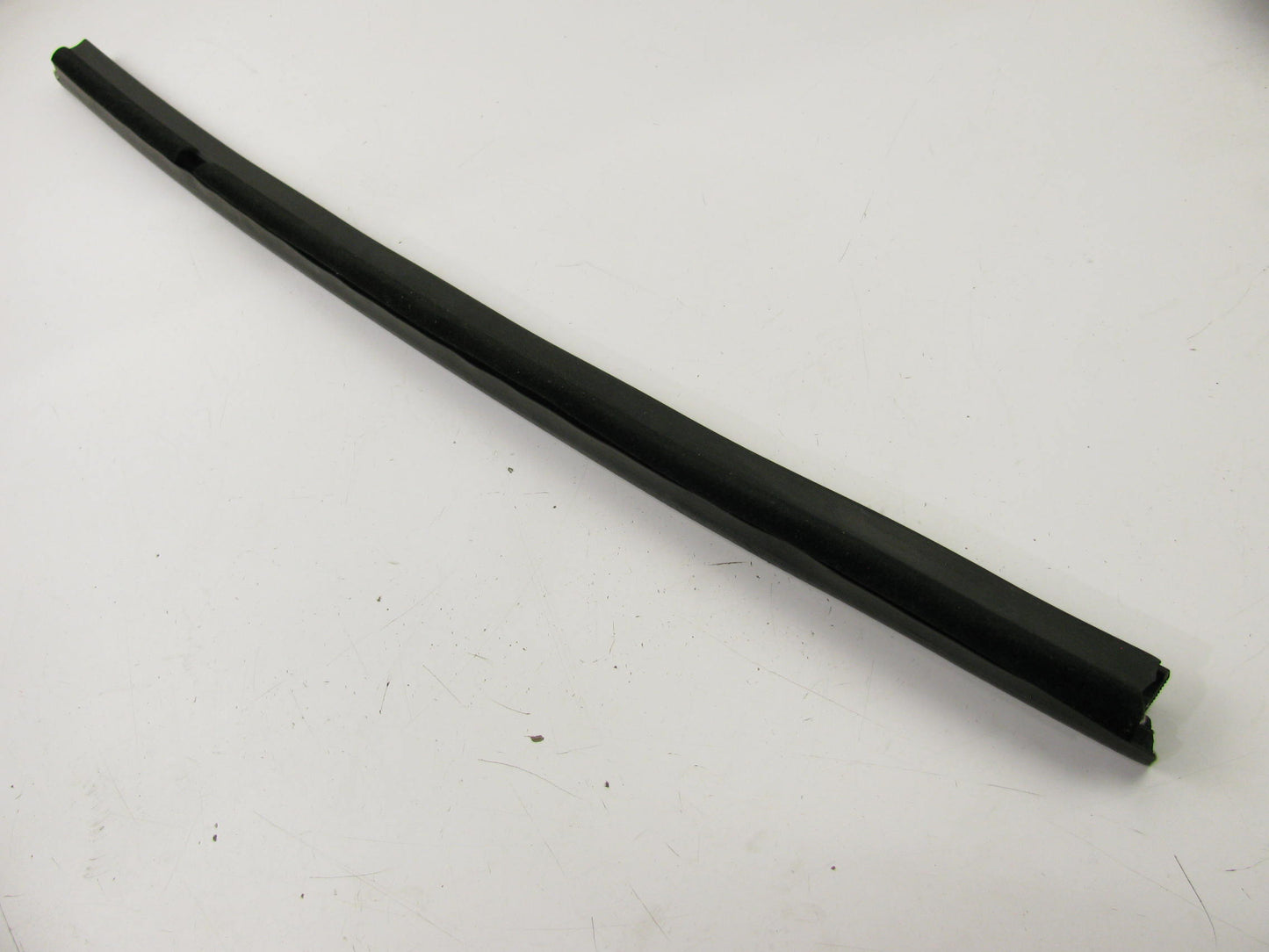 Rear Left Door Weatherstrip Seal OEM 97-02 Expedition Navigator F75Z-7825861-AA