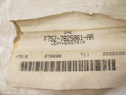 Rear Left Door Weatherstrip Seal OEM 97-02 Expedition Navigator F75Z-7825861-AA