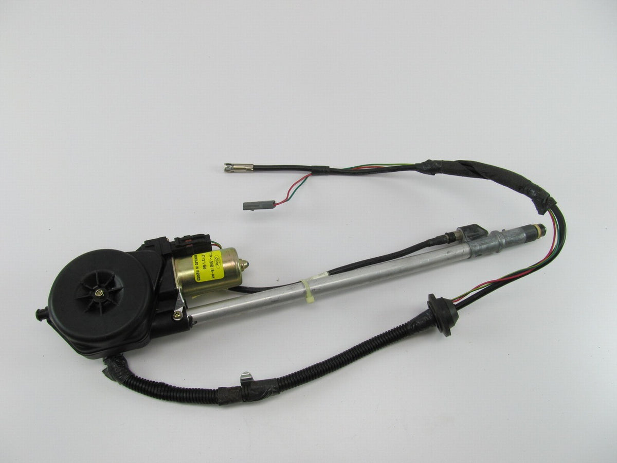 NEW - OUT OF BOX - OEM 1995-1997 Ford Explorer Power Antenna F77F-19A018-AA