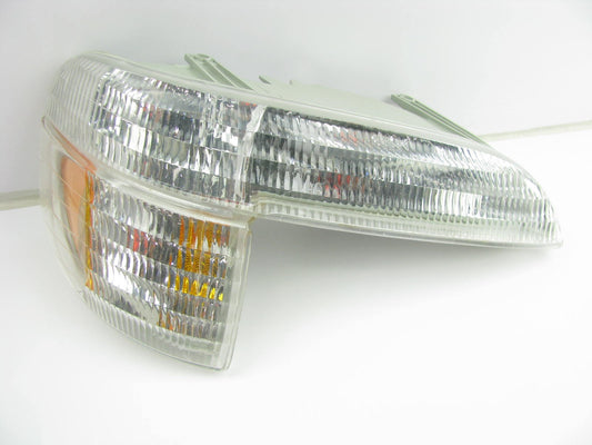 NEW - OUT OF BOX - Right Passengers Corner Parking Signal Light  95-01 Explorer