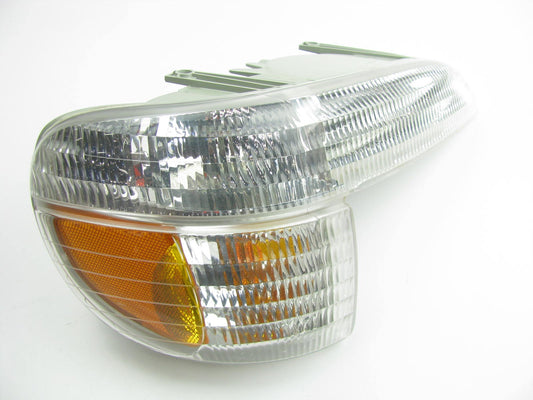 NEW - OUT OF BOX - Right Passengers Corner Parking Signal Light  95-01 Explorer