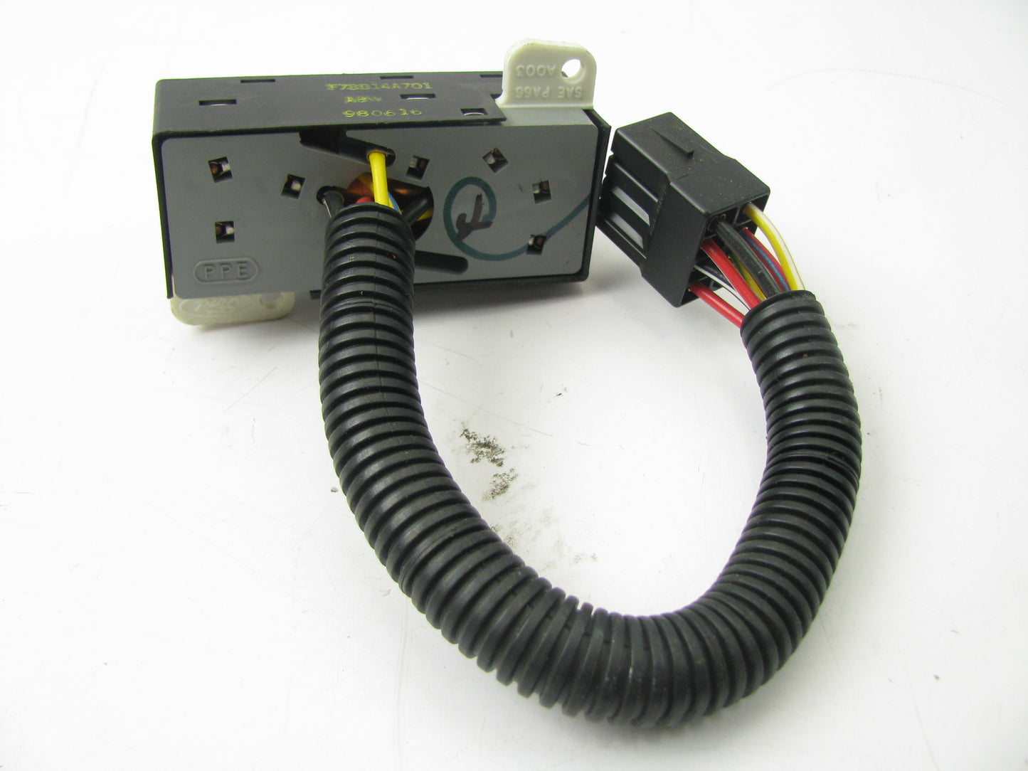 NEW OUT OF BOX  OEM Power Seat Adjust Switch 95-98 Ford Windstar F78B-14A701-ABW