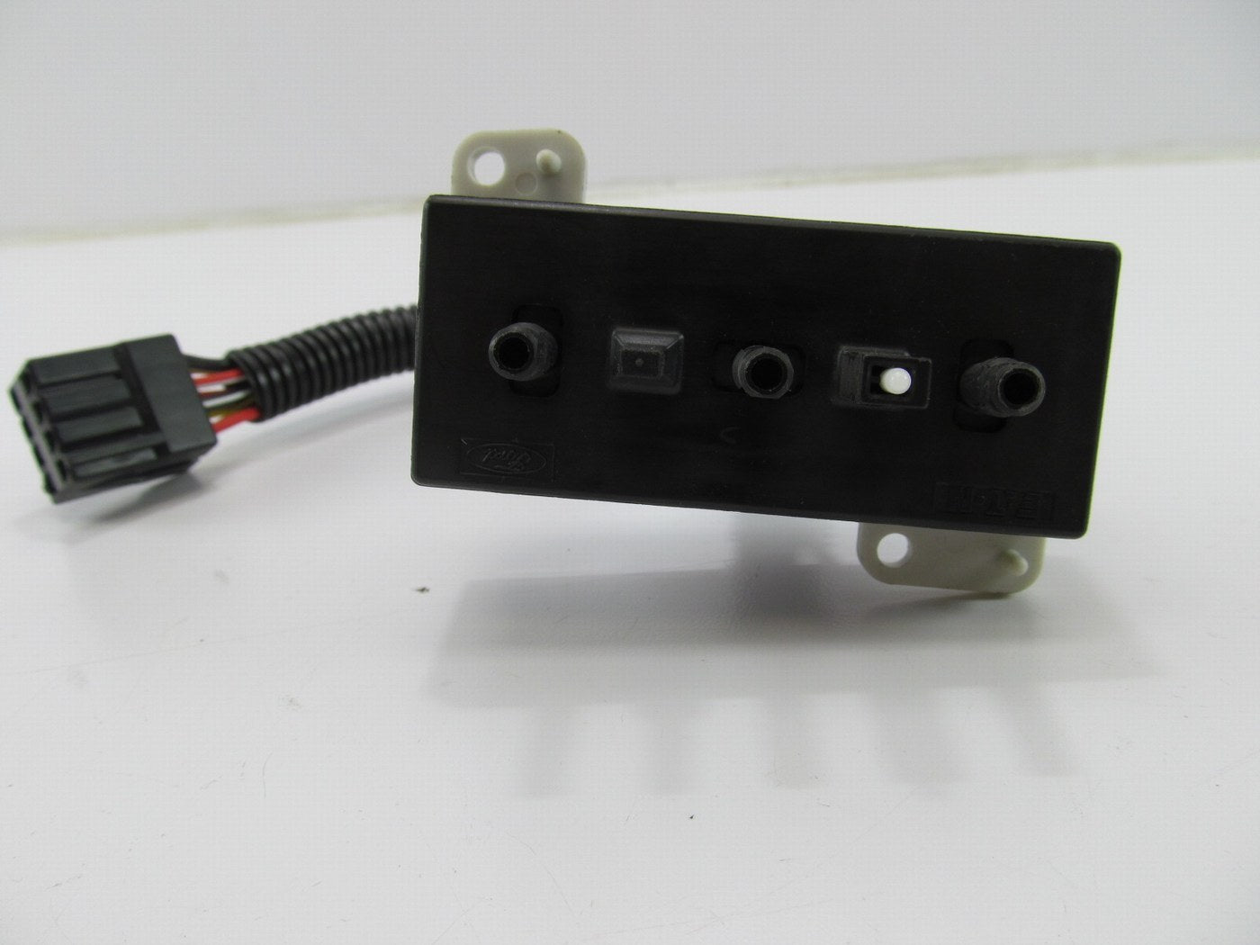 NEW OUT OF BOX  OEM Power Seat Adjust Switch 95-98 Ford Windstar F78B-14A701-ABW
