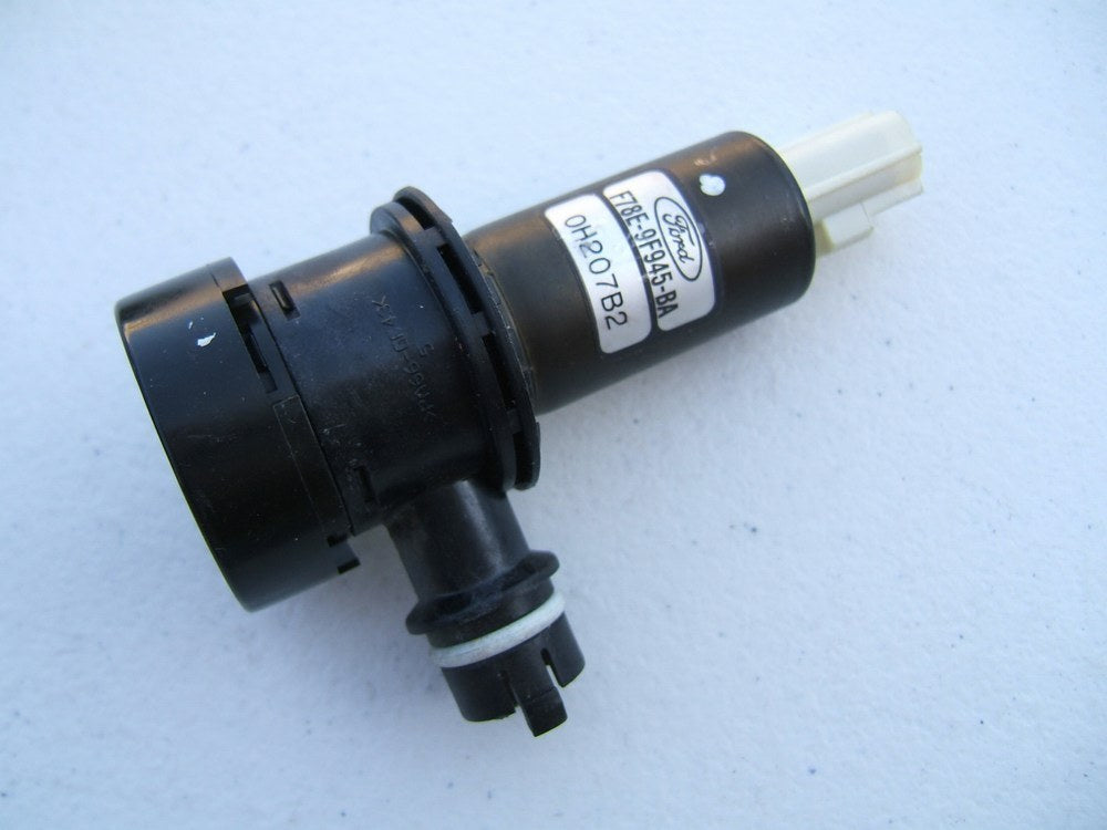 NEW - OUT OF BOX - OEM Ford F78E-9F945-BA Vapor Canister Purge Control Valve