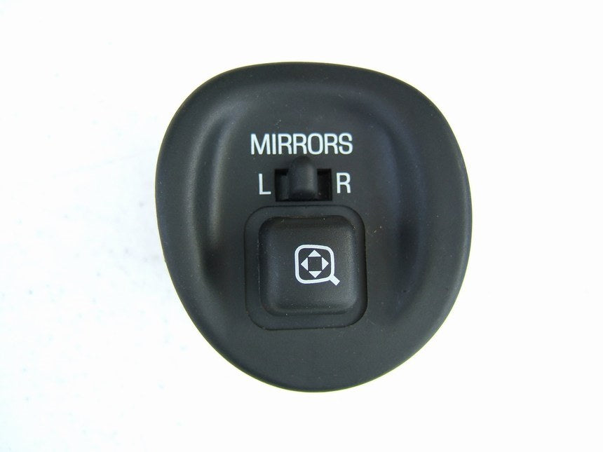 NEW - OUT OF BOX - OEM Ford F7C6-14B003-AD Mirror Adjust Switch 1997-2002 Escort