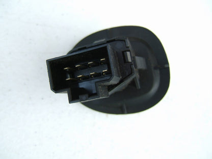 NEW - OUT OF BOX - OEM Ford F7C6-14B003-AD Mirror Adjust Switch 1997-2002 Escort