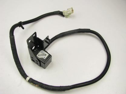 NEW - OUT OF BOX - OEM Ford F7C6-14B005-AC SRS Crash Sensor