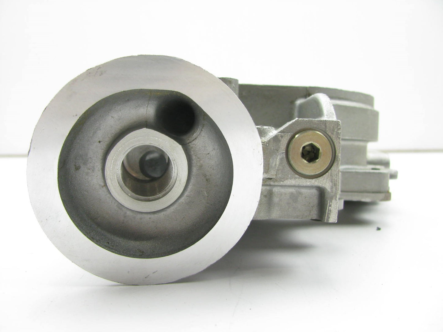 NEW - OUT OF BOX - OEM 2003-2004 Ford Focus SOHC ONLY Oil Pump F7CE-6604-AC