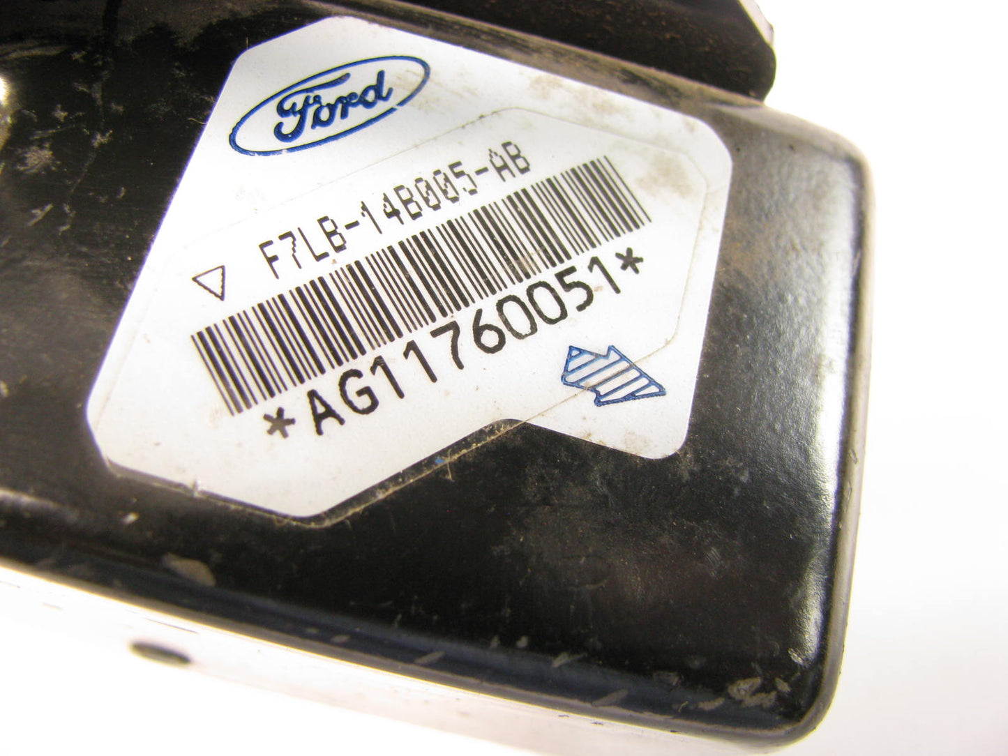 NEW - OUT OF BOX - OEM Ford F7LB14B005AB FRONT LEFT SRS Crash Sensor