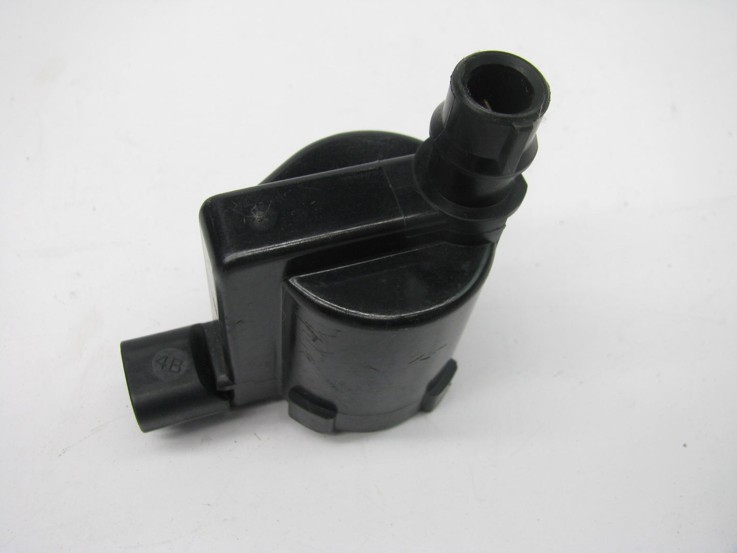 NEW - OUT OF BOX - OEM FORD F7LU-12A366-AD-NOBOOT Ignition Coil W/O BOOT