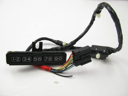 New OUT OF BOX OEM Ford Keyless Entry Door Key Pad Switch For 95-97 Continental