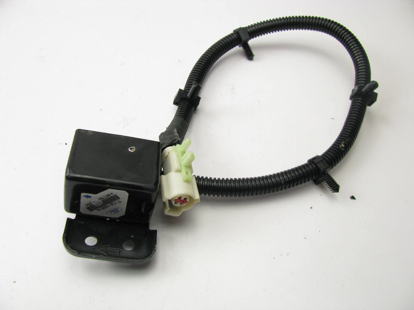 NEW - OUT OF BOX F7OB-14B005-AA Front Left SRS Crash Sensor 1995-97 Continental