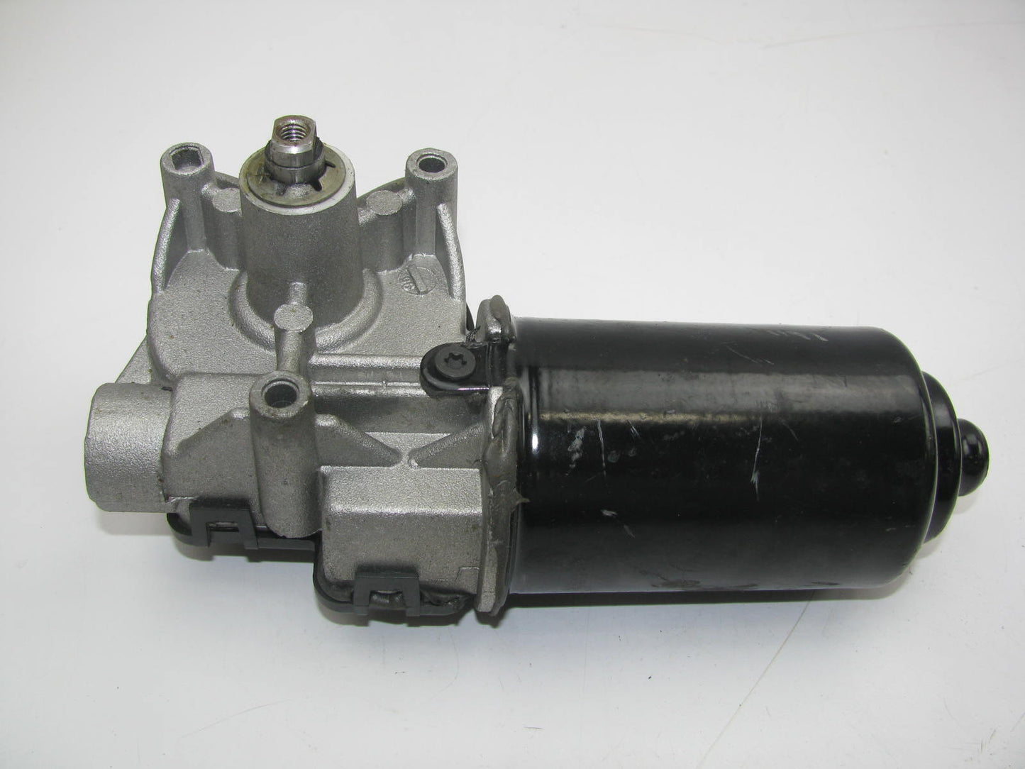 NEW - OUT OF BOX F7PU-17B571-AA Windshield Wiper Motor 1995 Ford Windstar