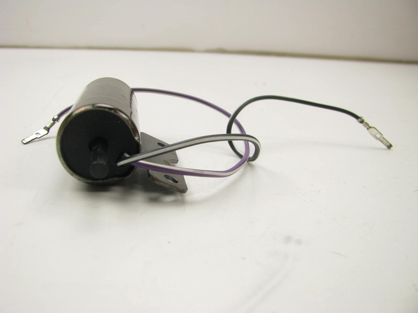 NEW - OUT OF BOX - OEM Ford F7RZ-3F719-AA Ignition Shifter Lock Solenoid