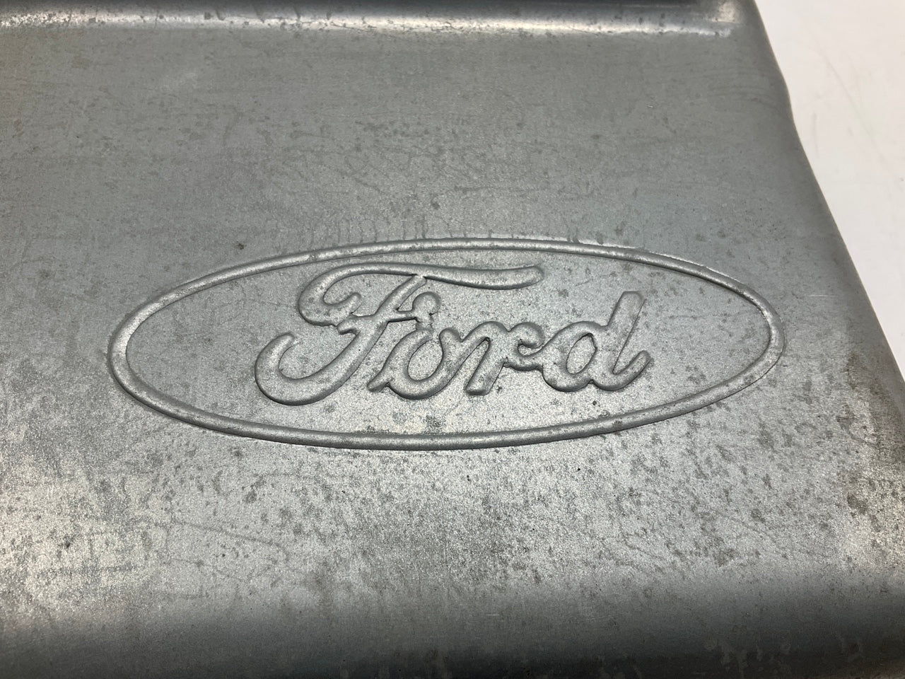 NEW - OUT OF BOX - Ford E4OD 4R100 Automatic Transmission Oil Pan  F7TZ-7A194-CB