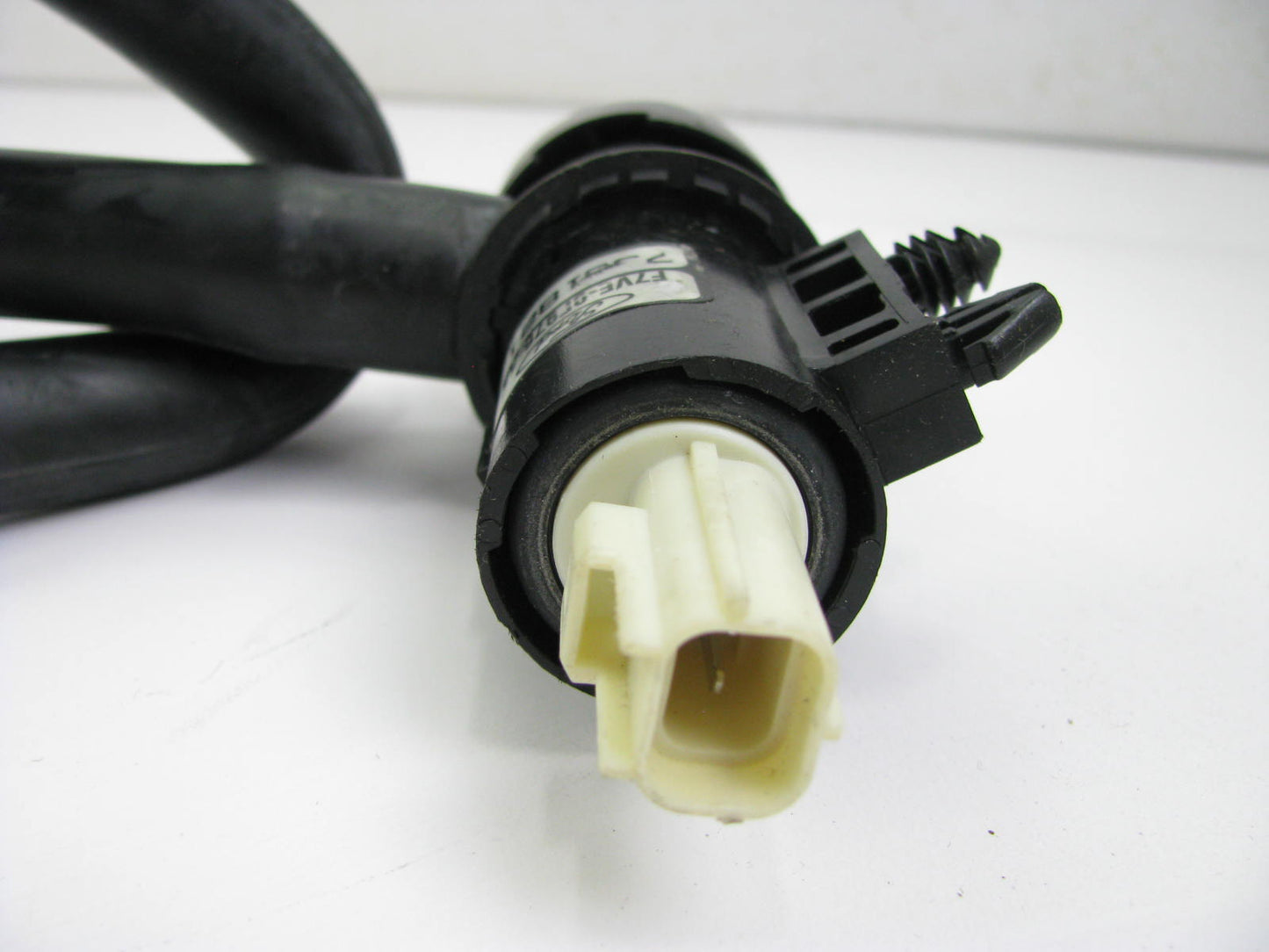 NEW - OUT OF BOX - OEM Ford F7VE-9F976-AA Vapor Canister Purge Solenoid