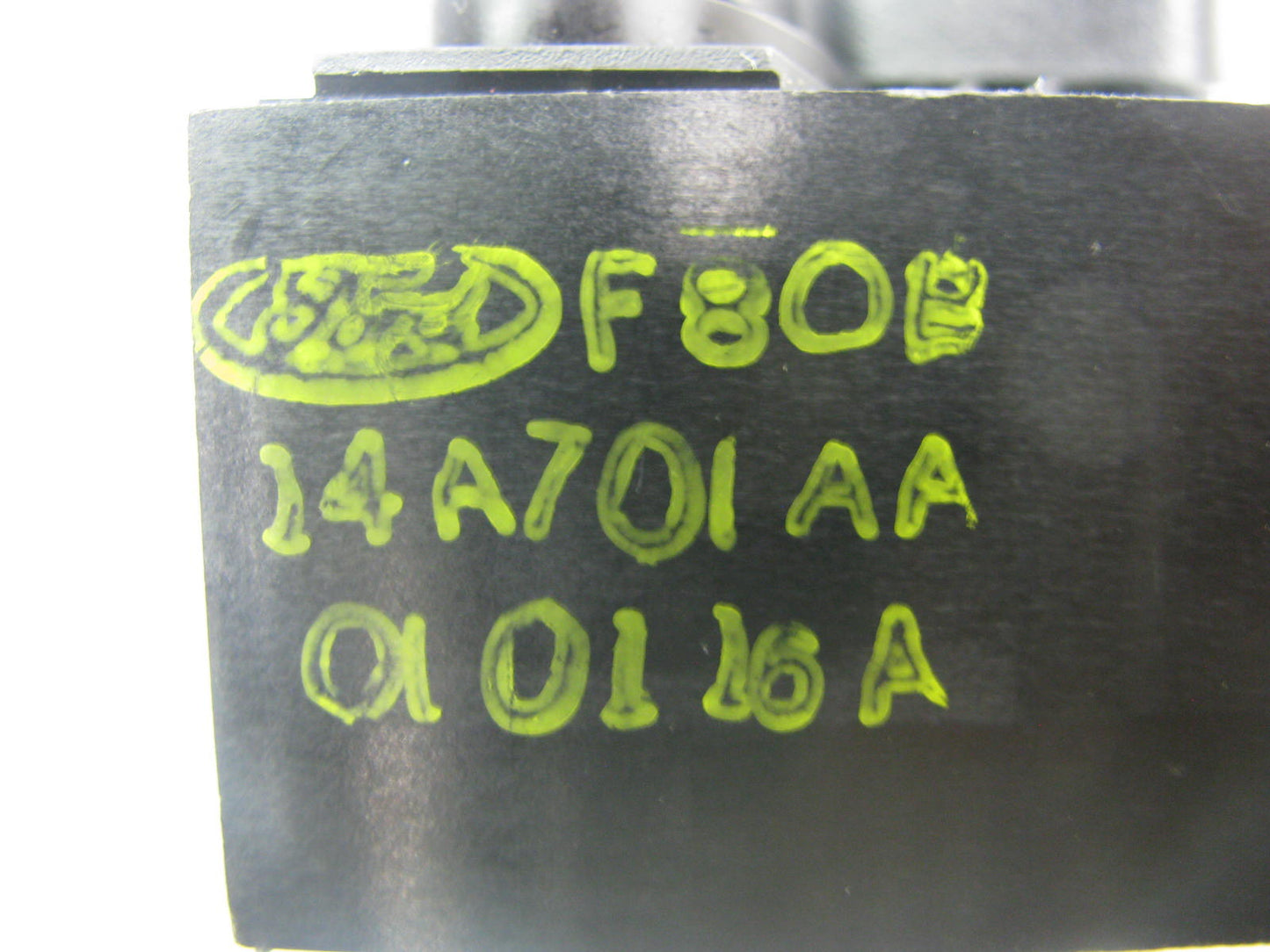 NEW - OUT OF BOX - OEM Ford Right Passengers Seat Adjust Switch F80B-14A701-AA