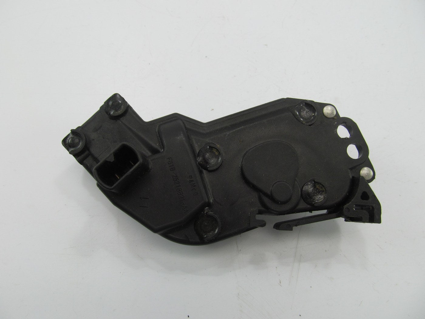 NEW - OUT OF BOX - OEM Ford F81B-25218B21-AA Front Left Door Lock Actuator
