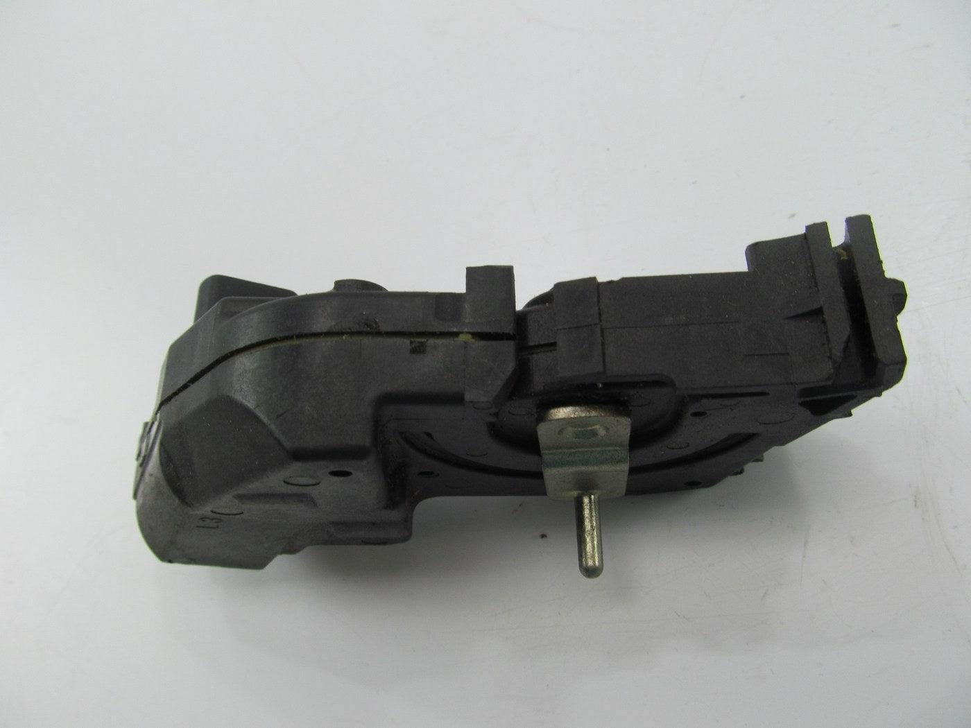 NEW - OUT OF BOX - OEM Ford F81B-25218B21-AA Front Left Door Lock Actuator
