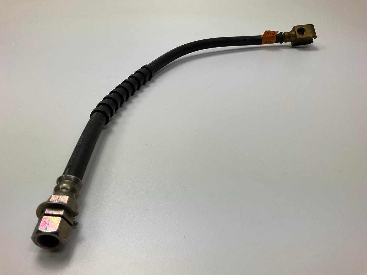 NEW - O UT OF BOX - OEM FORD F81Z-2282-PA Rear Center Brake Hose