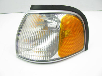 NEW - OUT OF BOX OEM Ford Left Turn Signal Corner Marker Light 98-01 Mountaineer