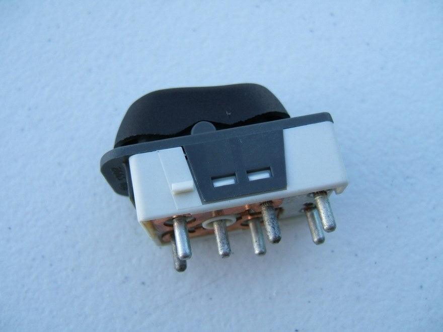 NEW - OUT OF BOX FORD F87B-14529-BAW Front Left Power Window Switch