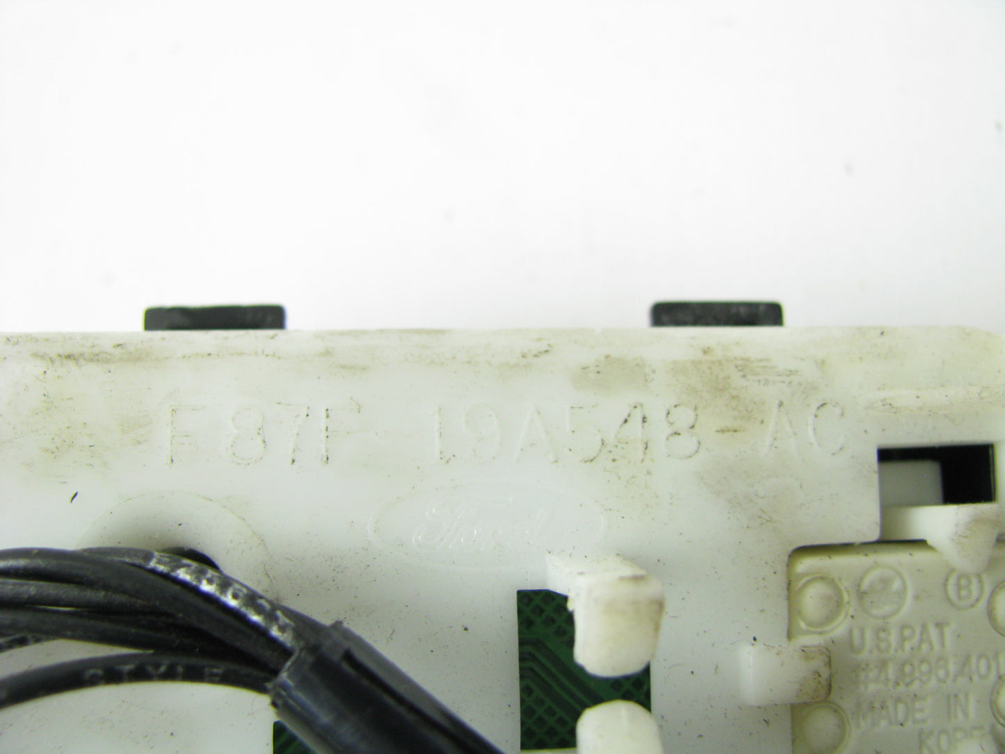 NEW OUT OF BOX - OEM Ford F87F-19A548-AC Overhead Compass Module 98-05 Explorer