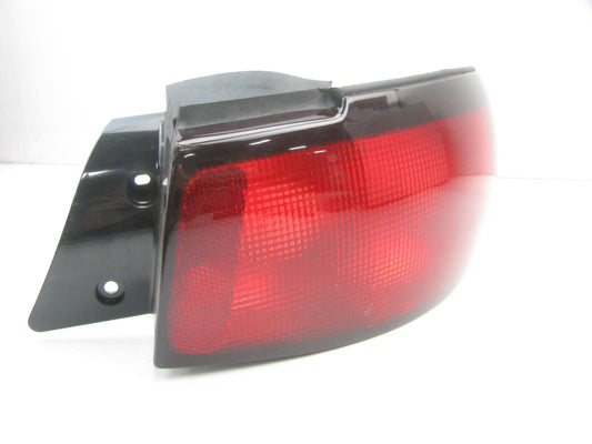 NEW - UNBOXED - OEM Ford RIGHT PASSENGERS Tail Light Lamp 98-03 Escort ZX2 Coupe