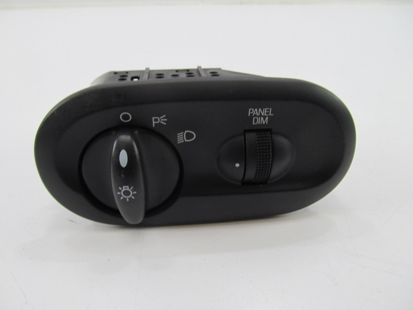NEW - OUT OF BOX - OEM F8DB-11654-AC Headlight Lamp Switch 1996-1999 Ford Taurus