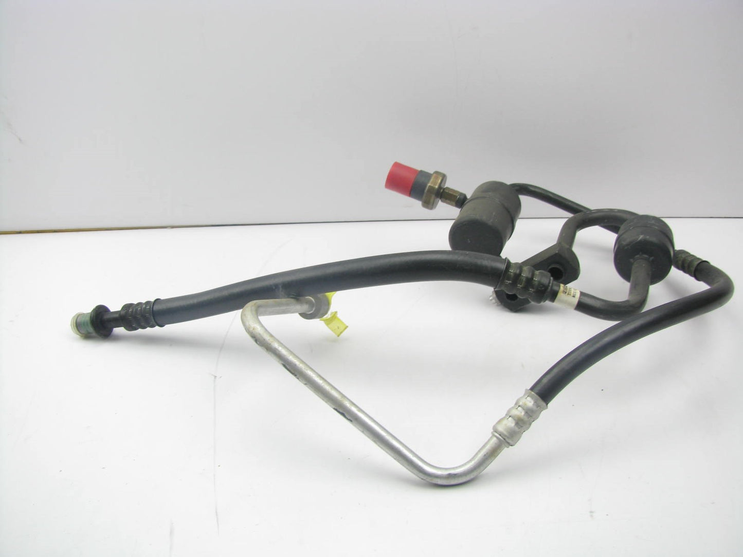 NEW - OUT OF BOX OEM Ford A/C Manifold & Hose 97-99 Taurus, Sable - 3.0L V6 OHV