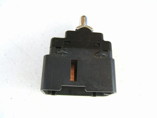 NEW - OUT OF BOX - OEM Ford F8VB-14529-ADW Right Passengers Side Window Switch