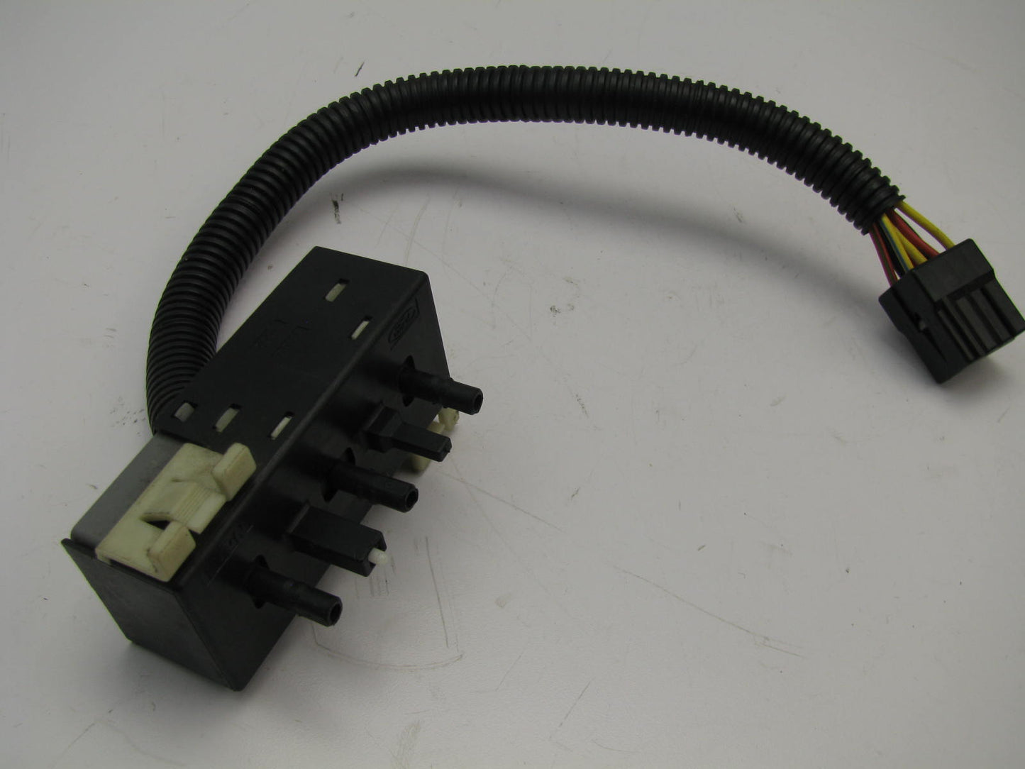NEW - Out Of Box F8VB-14A701-CA Front Power Seat Switch 1998-02 Lincoln Town Car