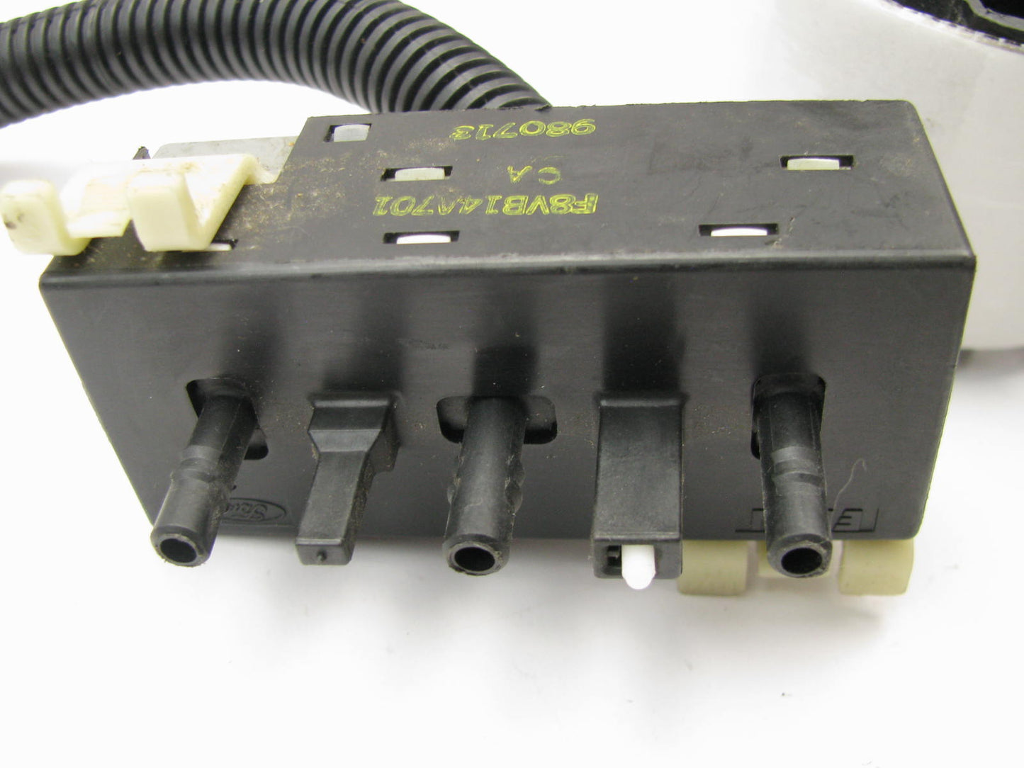NEW - Out Of Box F8VB-14A701-CA Front Power Seat Switch 1998-02 Lincoln Town Car