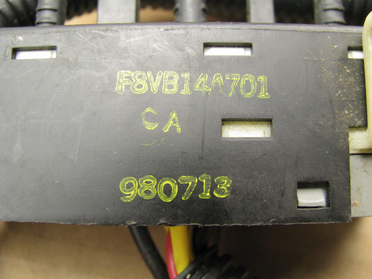 NEW - Out Of Box F8VB-14A701-CA Front Power Seat Switch 1998-02 Lincoln Town Car