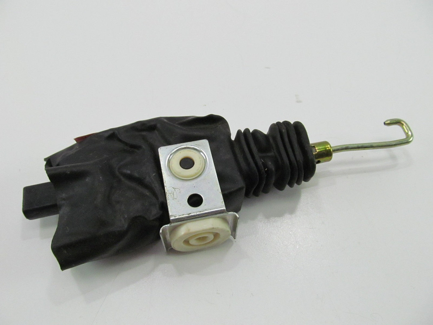 NEW UNBOXED F8VB-54218A42-AB Front Right Door Lock Actuator 1998-2002 Town Car