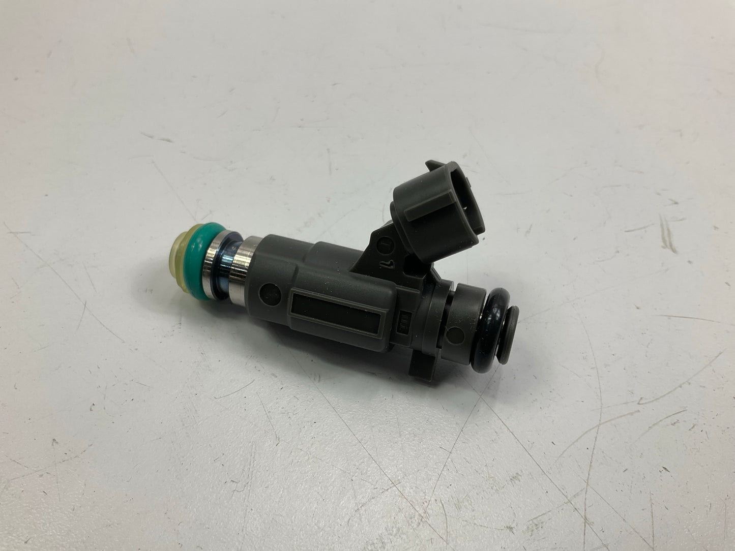 NEW UNBOXED OEM Jecs FBJC100 Fuel Injector