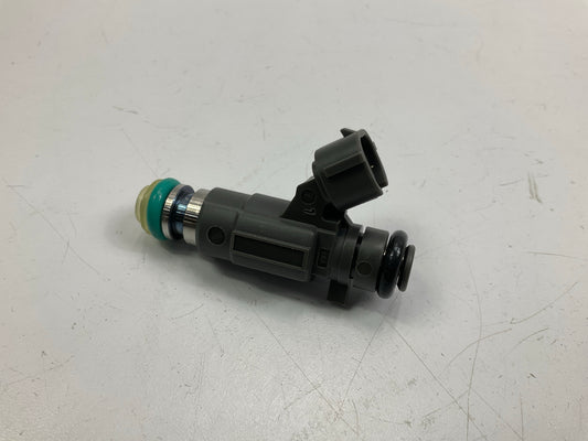 NEW UNBOXED OEM Jecs FBJC100 Fuel Injector