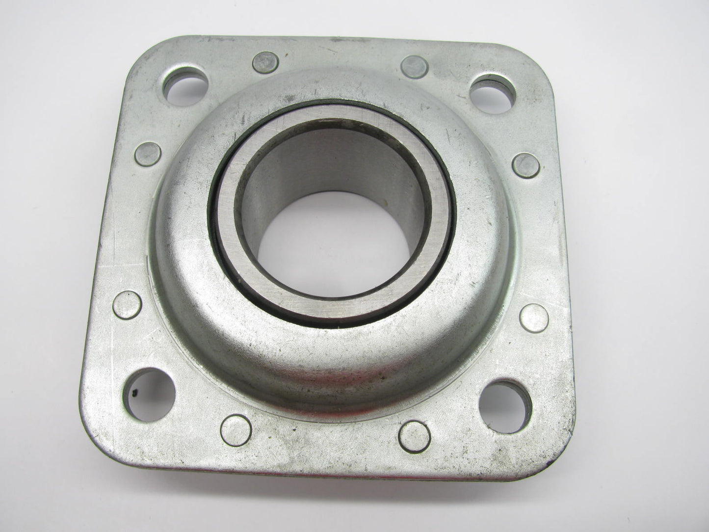 NEW - OUT OF BOX FD209RA AG Flanged Disc Bearing Unit - 5 X 5'' OD X 1.77'' ID