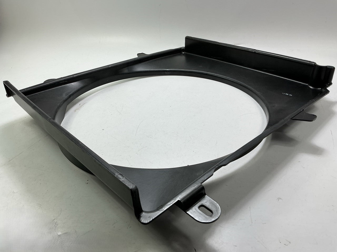 4.0L Engine ONLY FDR1089AG Radiator Cooling Fan Shroud - 1998-2003 Ford Ranger