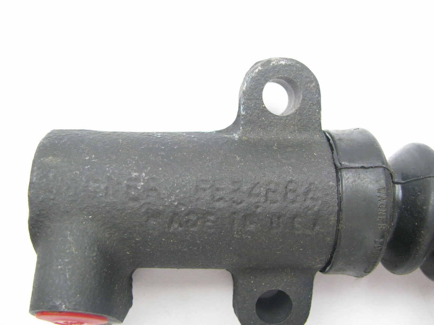 FE34884 Clutch Slave Cylinder 1965-68 International Harvester FE-34884  SC19097