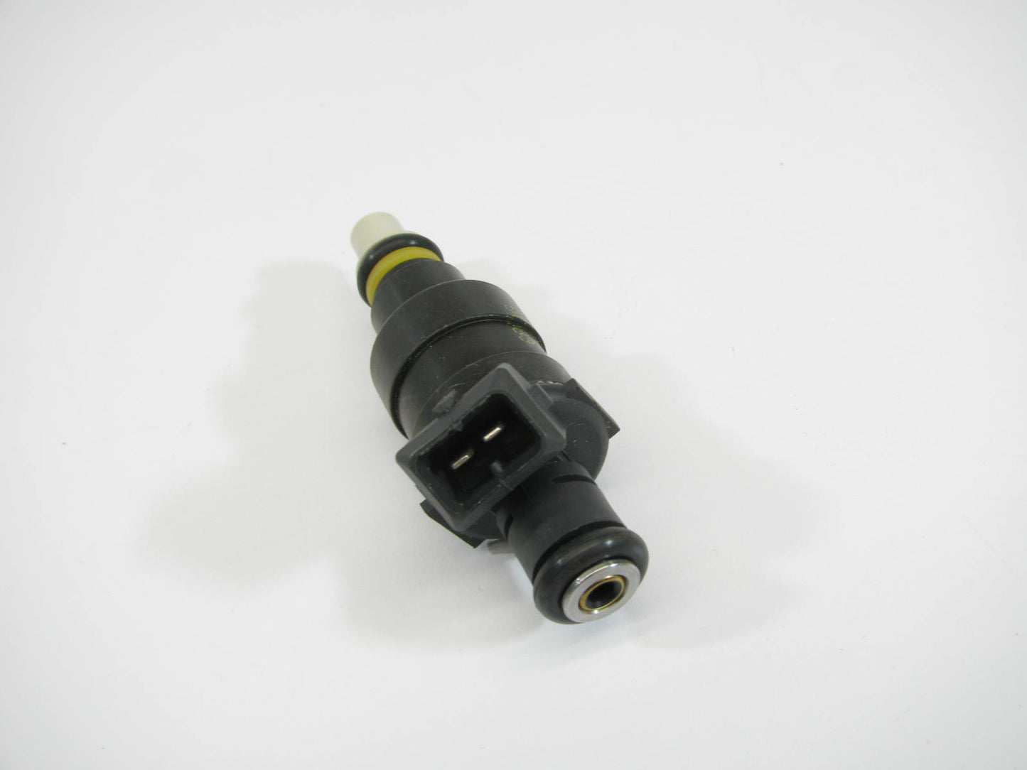 NEW - OUT OF BOX  FJ112 Fuel Injector 1986-1988 GM 3.0L V6