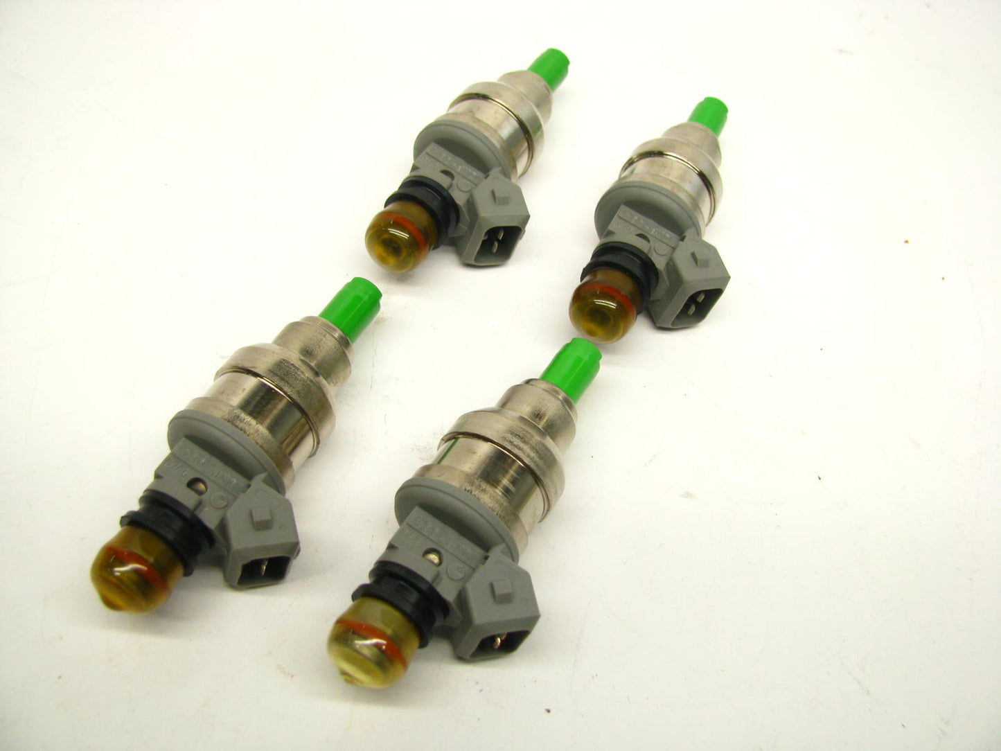 (4) NEW - OUT OF BOX FJ410 Fuel Injector 1993 Mitsubishi Galant & Eagle GTX 2.0L