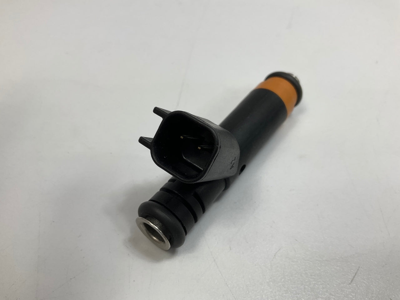 NEW - UNBOXED FJ441 Fuel Injector For 1999-00 Ford Mustang 3.8L-V6
