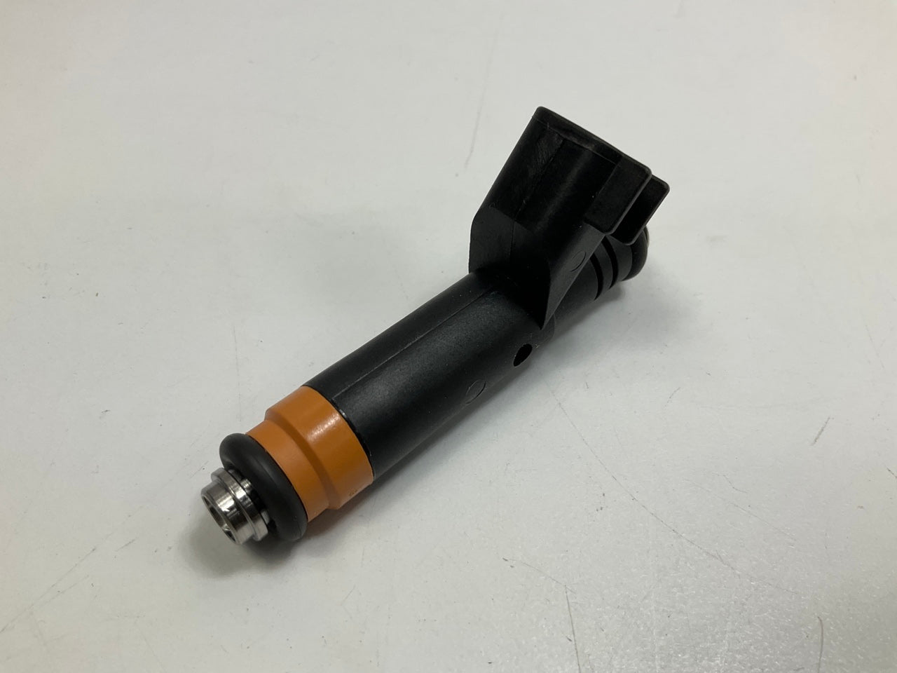 NEW - UNBOXED FJ441 Fuel Injector For 1999-00 Ford Mustang 3.8L-V6