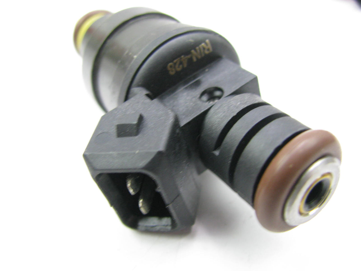 (6) NEW - OUT OF BOX STANDARD FJ546 Fuel Injector for 1994-95 Saab 900 2.5L-V6
