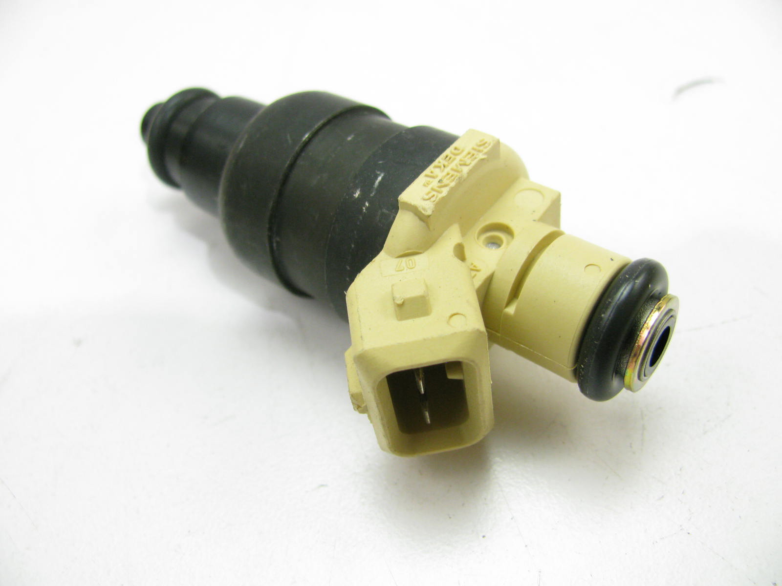 NEW - OUT OF BOX FJ632 Fuel Injector – Spark Surplus Auto Parts