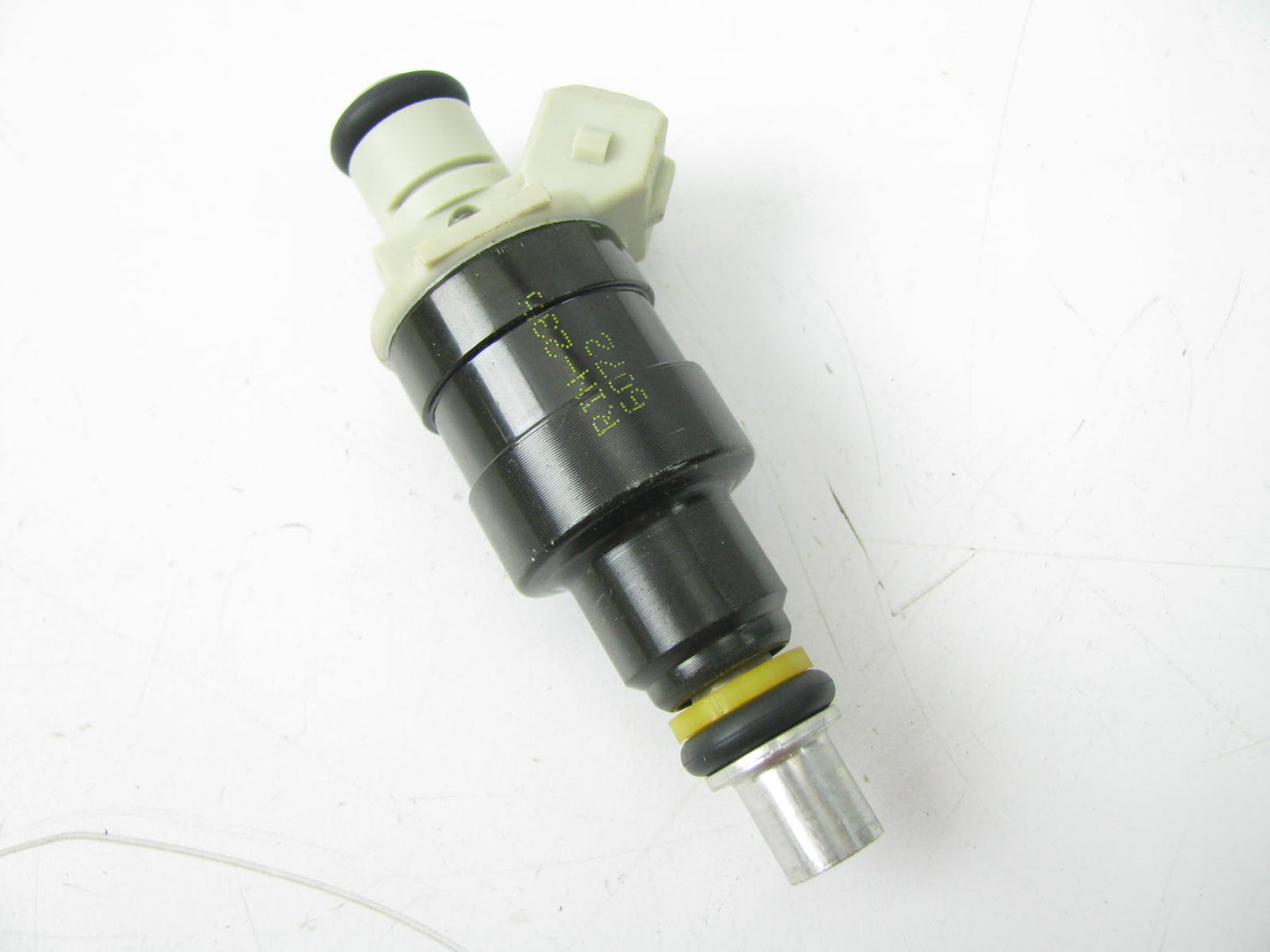 NEW - OUT OF BOX FJ685 Fuel Injector 1984-1988 GM 3.8L-V6