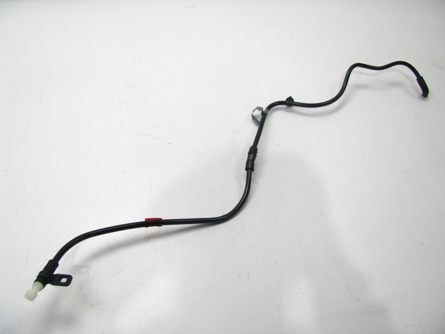 NEW UNBOXED OEM Ford FL3W-3B476-AA Front Differential Vent Breather Hose