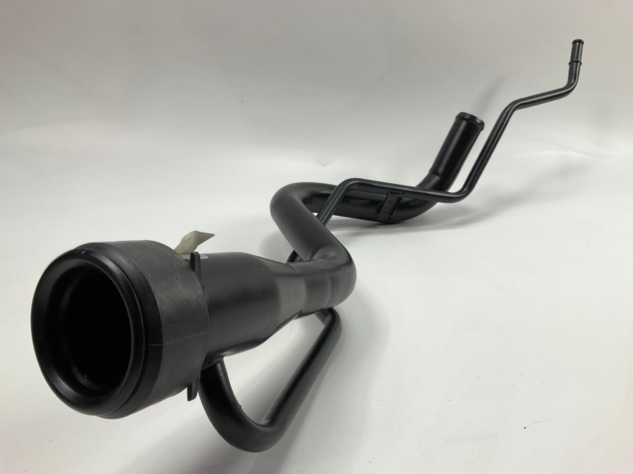 NEW - OUT OF BOX FN509 Fuel Tank Filler Neck For 1993-1997 Corolla & Prizm